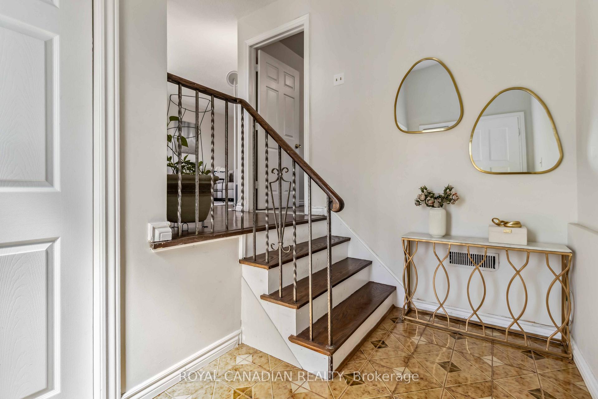 Photo 11 of 37 Jellicoe Crescent, Brampton, Northgate — HOMEH