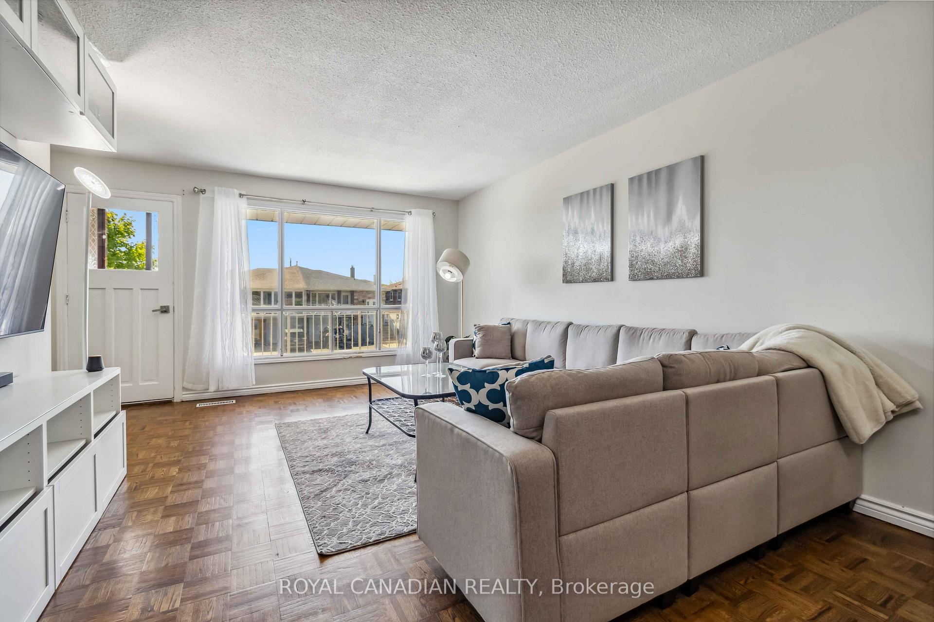 Photo 4 of 37 Jellicoe Crescent, Brampton, Northgate — HOMEH