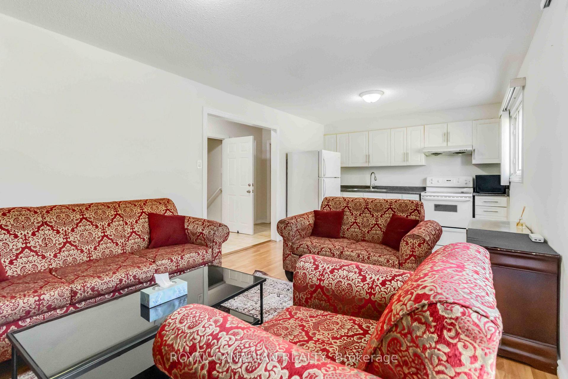 Photo 12 of 37 Jellicoe Crescent, Brampton, Northgate — HOMEH