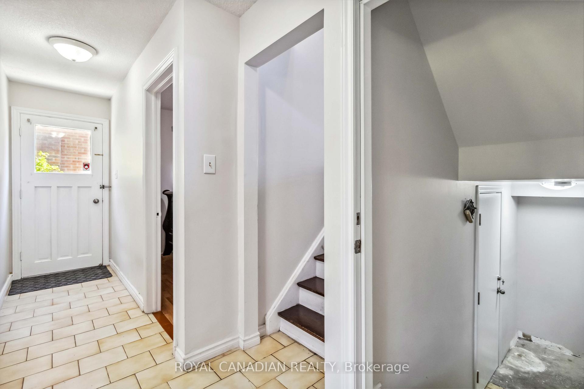 Photo 14 of 37 Jellicoe Crescent, Brampton, Northgate — HOMEH