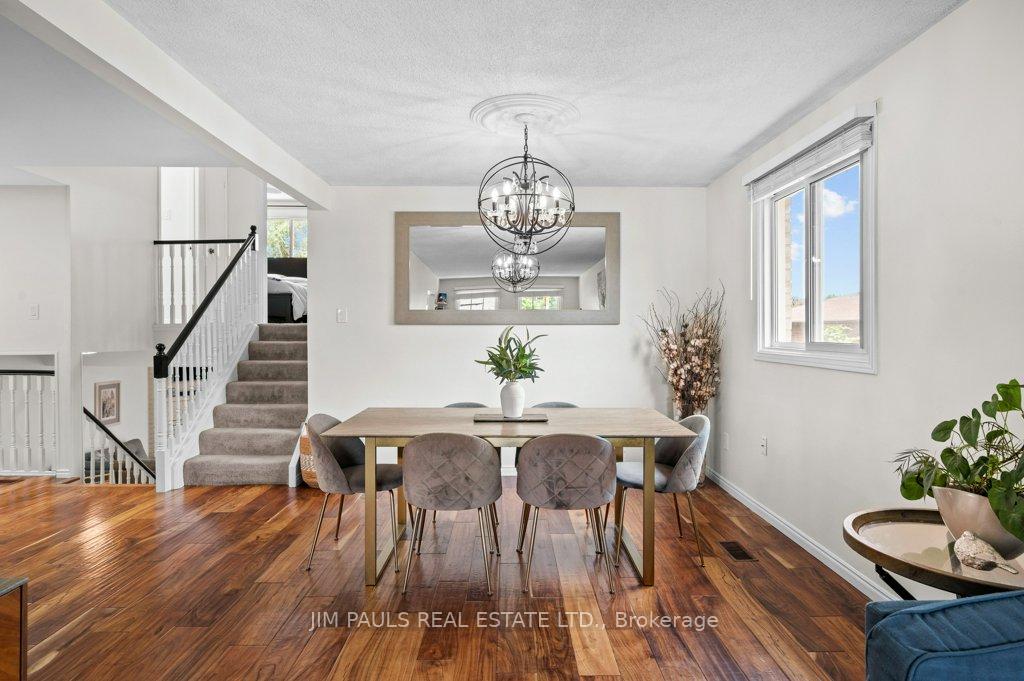 Photo 14 of 104 Golfwood Drive, Hamilton, Gurnett — HOMEH