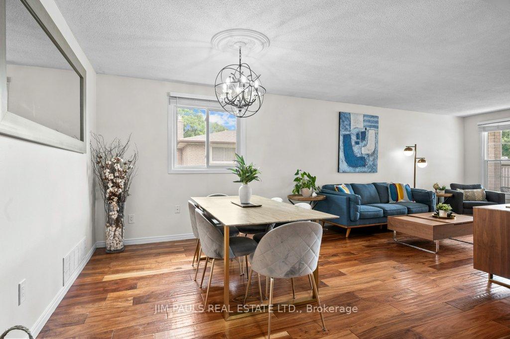 Photo 17 of 104 Golfwood Drive, Hamilton, Gurnett — HOMEH