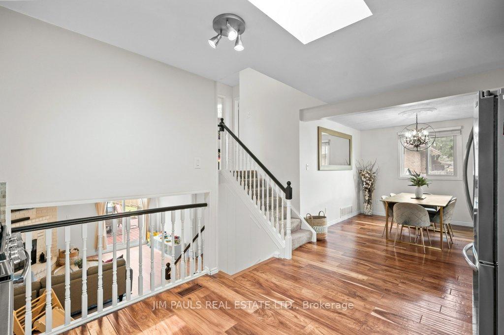 Photo 62 of 104 Golfwood Drive, Hamilton, Gurnett — HOMEH