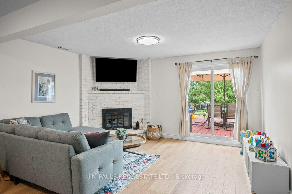 Photo 74 of 104 Golfwood Drive, Hamilton, Gurnett — HOMEH