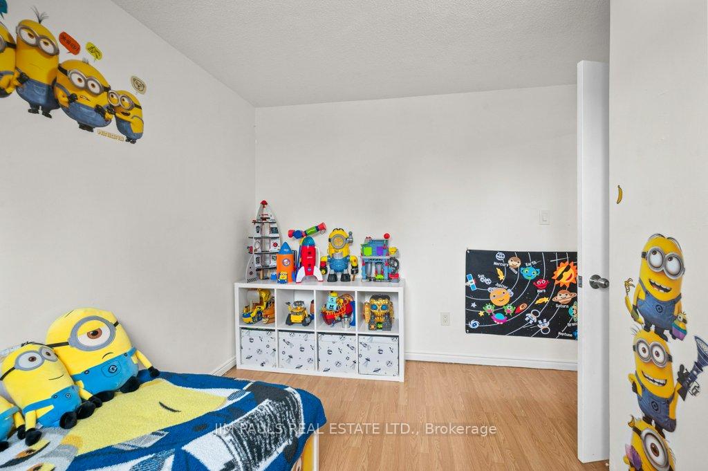 Photo 77 of 104 Golfwood Drive, Hamilton, Gurnett — HOMEH