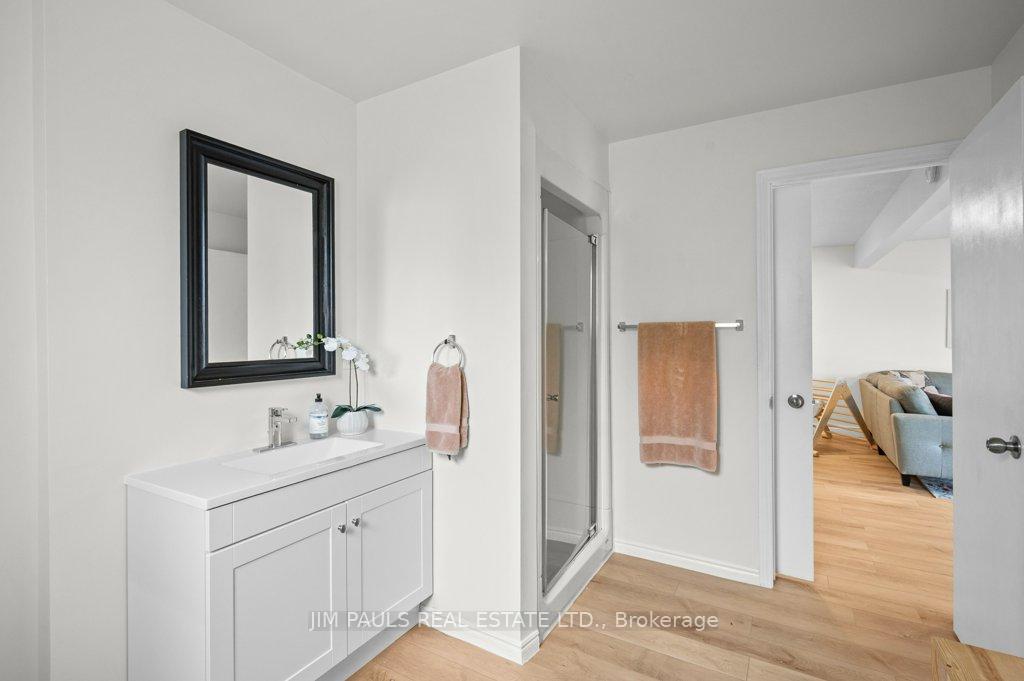 Photo 78 of 104 Golfwood Drive, Hamilton, Gurnett — HOMEH
