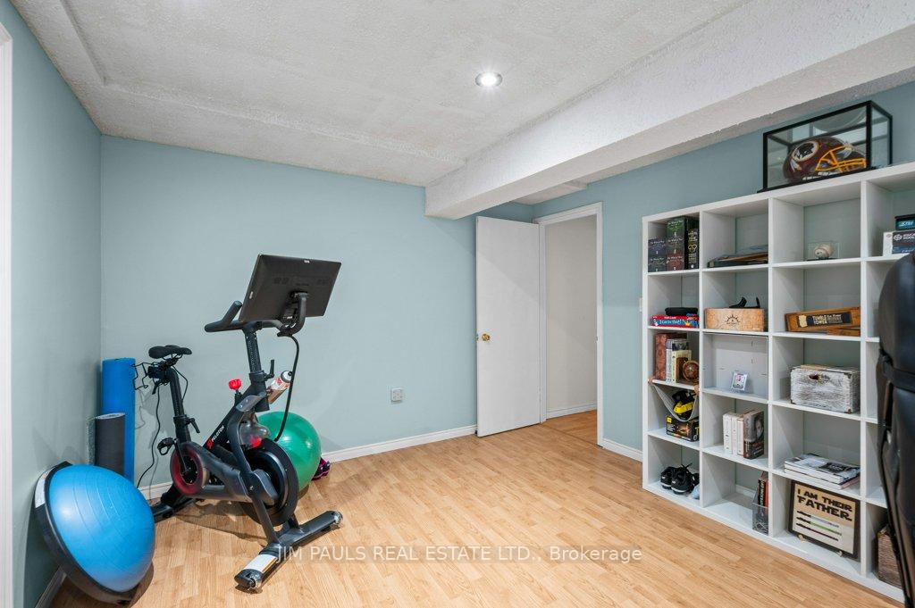 Photo 82 of 104 Golfwood Drive, Hamilton, Gurnett — HOMEH