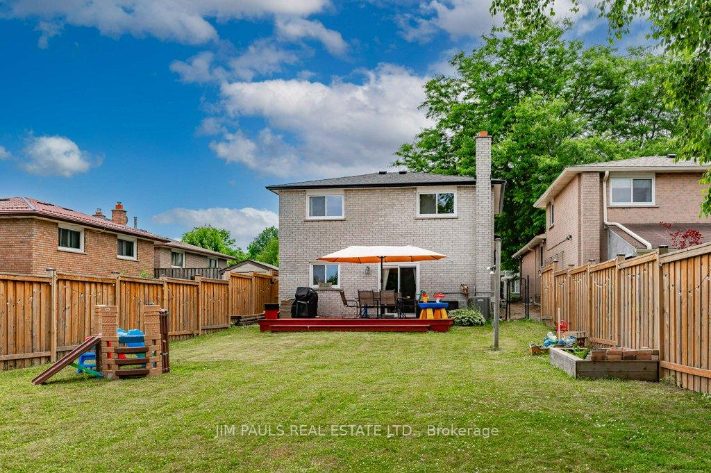 Photo 83 of 104 Golfwood Drive, Hamilton, Gurnett — HOMEH