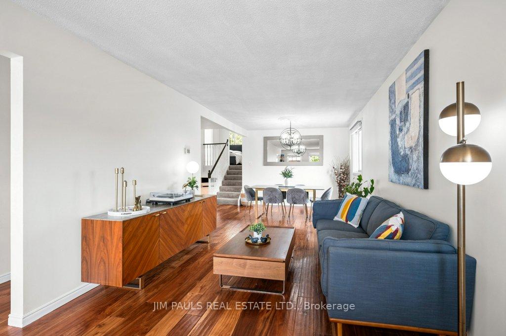 Photo 32 of 104 Golfwood Drive, Hamilton, Gurnett — HOMEH