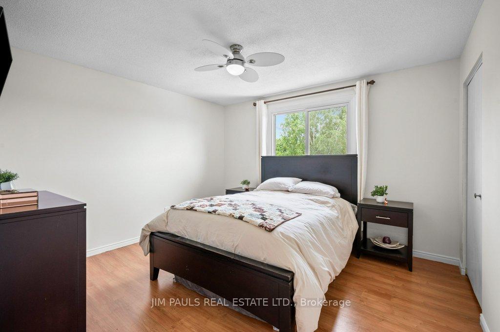 Photo 44 of 104 Golfwood Drive, Hamilton, Gurnett — HOMEH