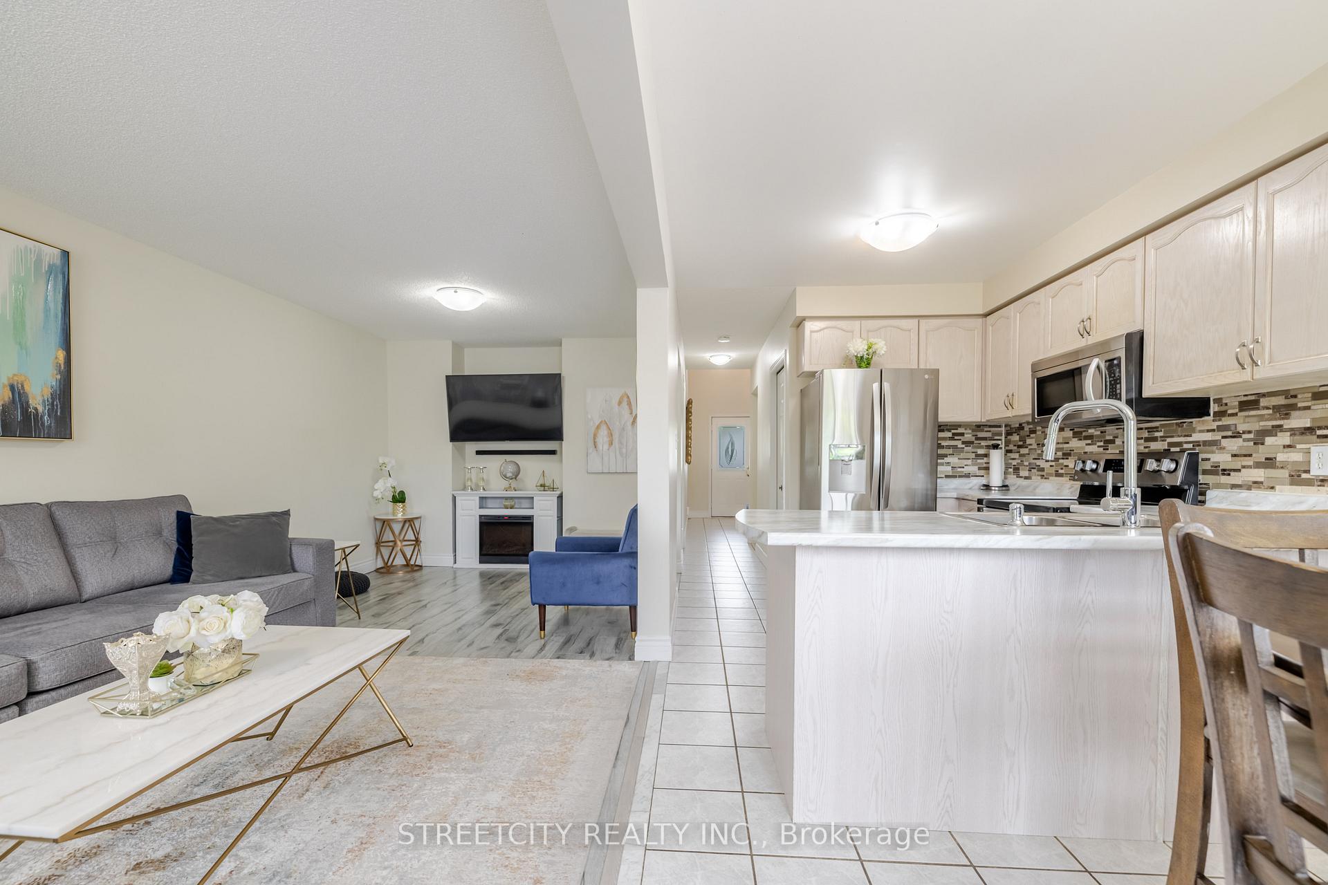 Photo 8 of 1315 Limeridge Road E, Hamilton, Lisgar — HOMEH