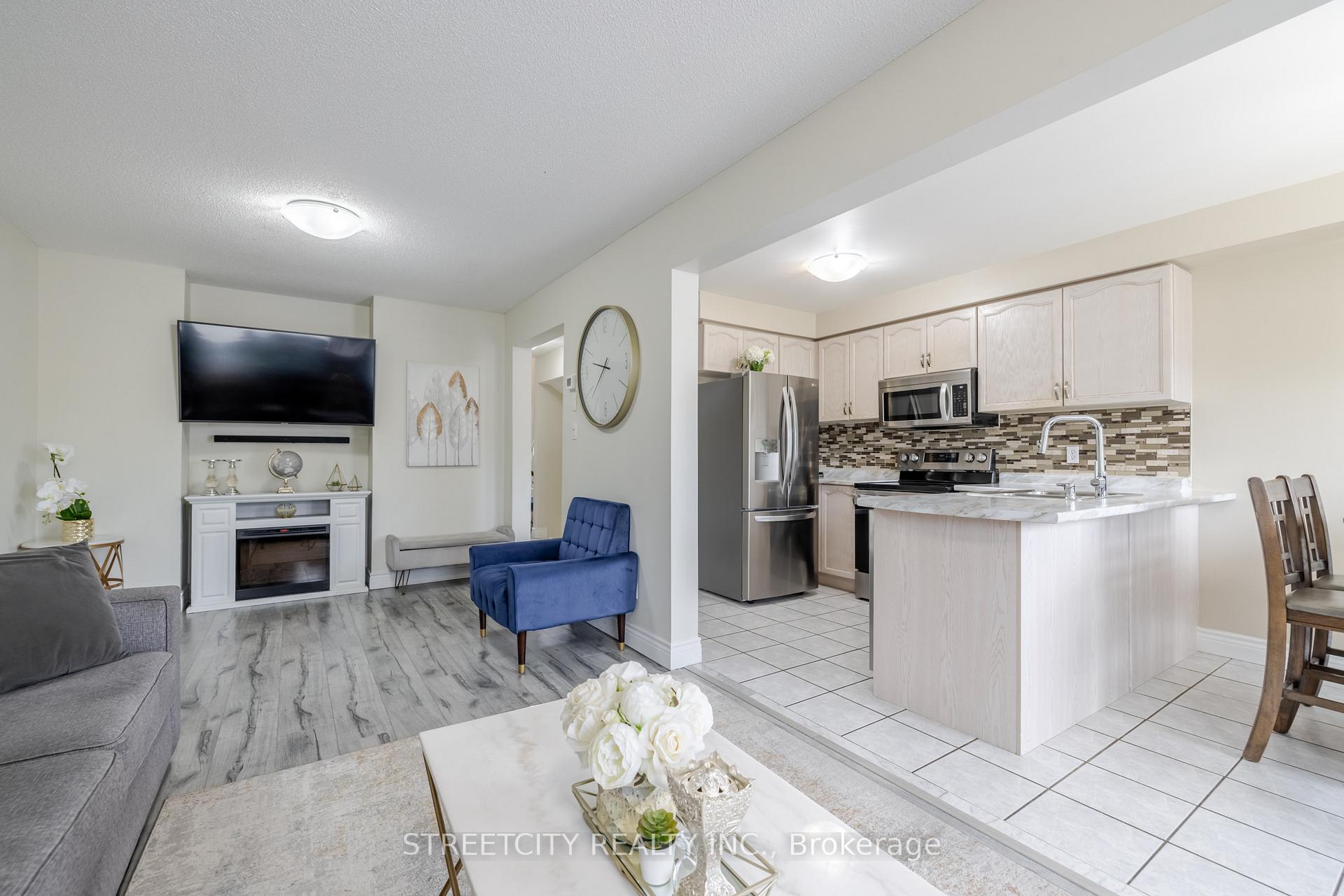 Photo 9 of 1315 Limeridge Road E, Hamilton, Lisgar — HOMEH