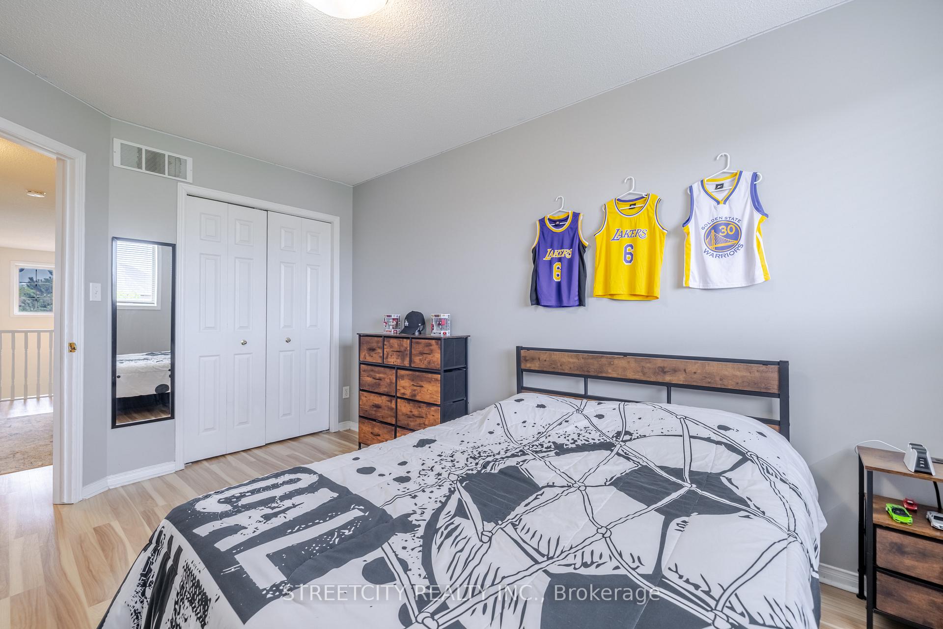 Photo 20 of 1315 Limeridge Road E, Hamilton, Lisgar — HOMEH