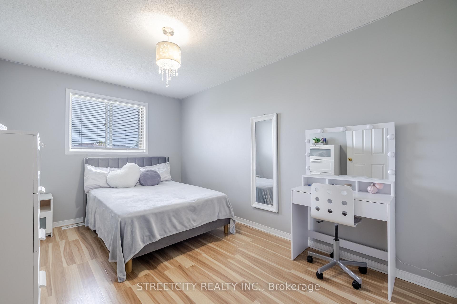 Photo 21 of 1315 Limeridge Road E, Hamilton, Lisgar — HOMEH