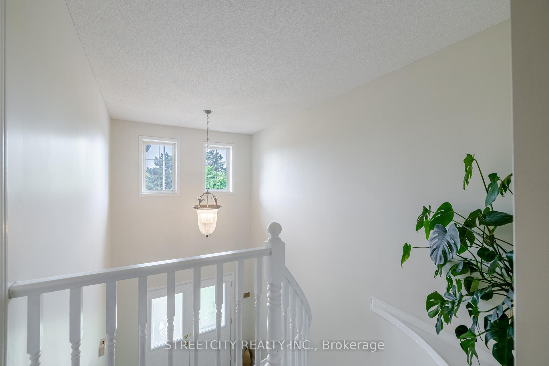 Photo 24 of 1315 Limeridge Road E, Hamilton, Lisgar — HOMEH