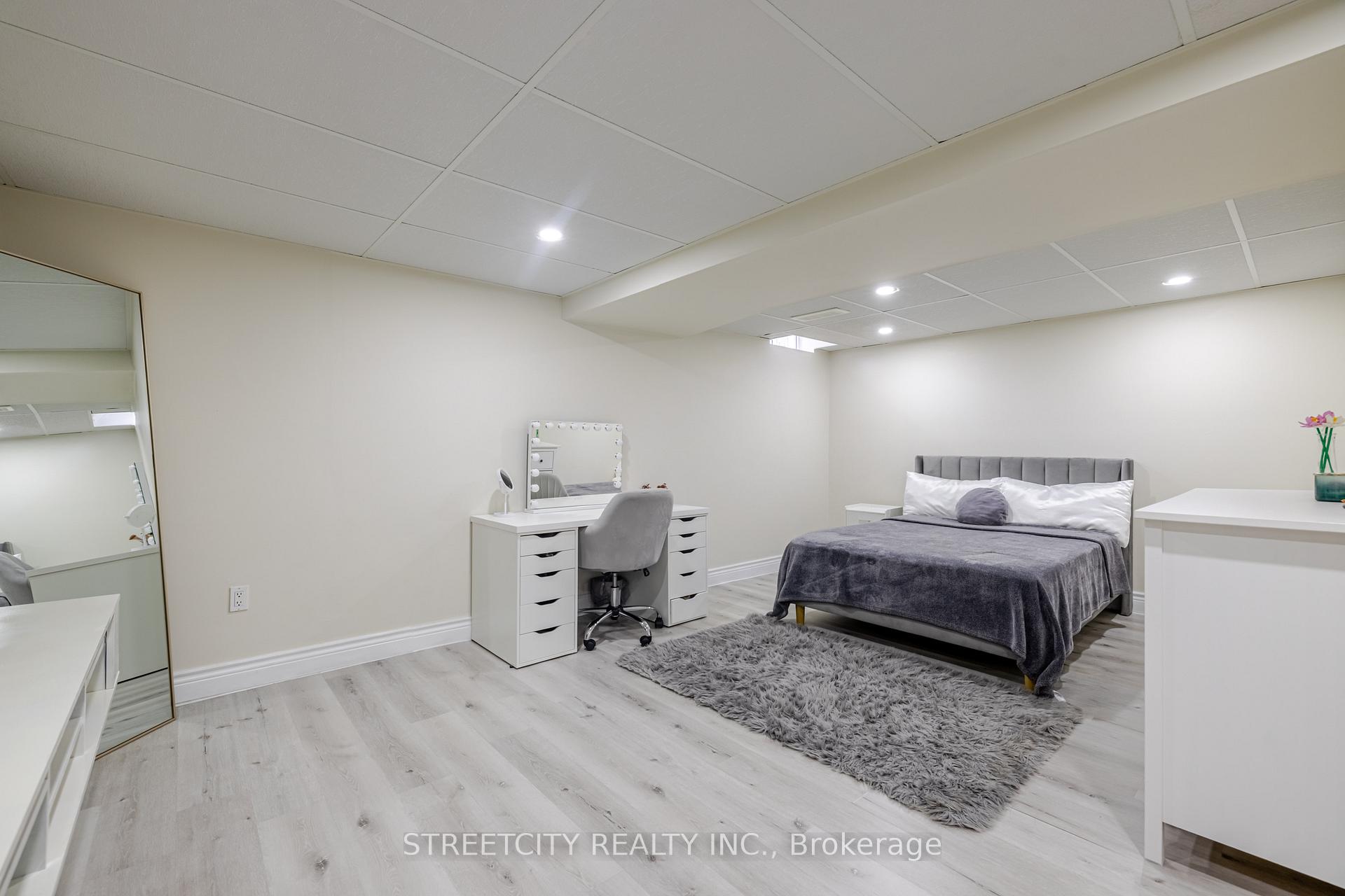 Photo 26 of 1315 Limeridge Road E, Hamilton, Lisgar — HOMEH
