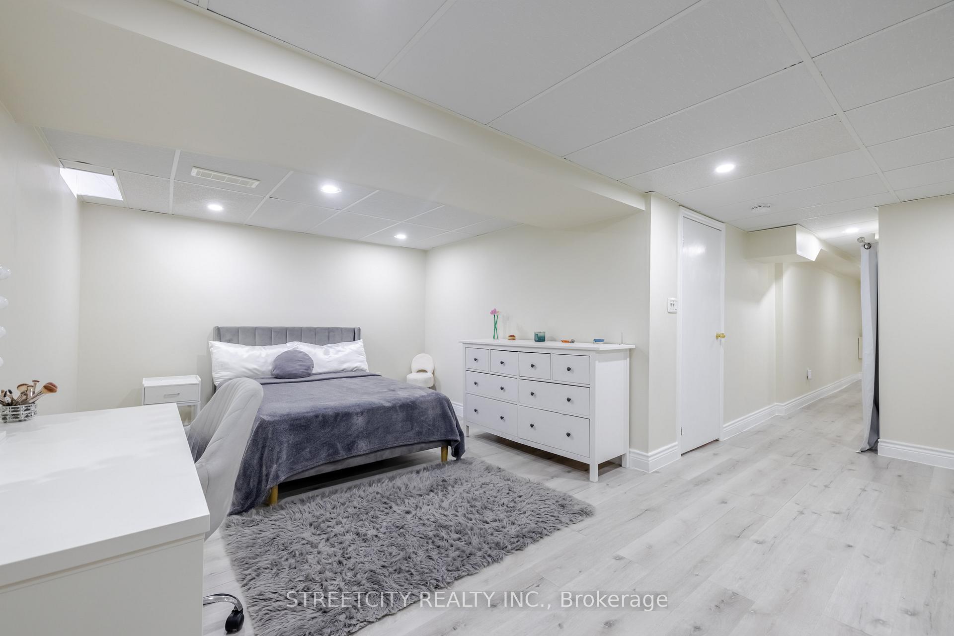 Photo 27 of 1315 Limeridge Road E, Hamilton, Lisgar — HOMEH