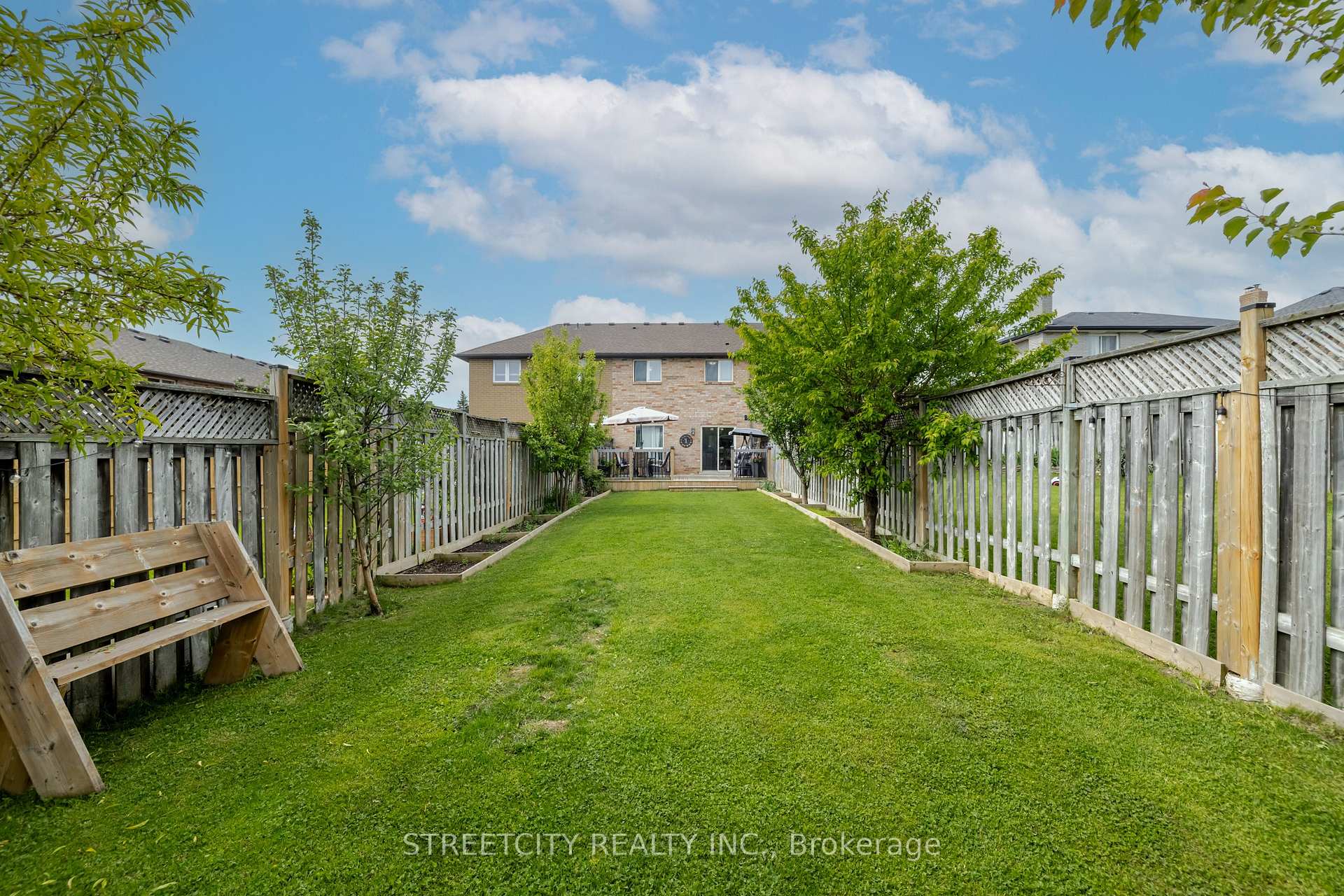 Photo 33 of 1315 Limeridge Road E, Hamilton, Lisgar — HOMEH