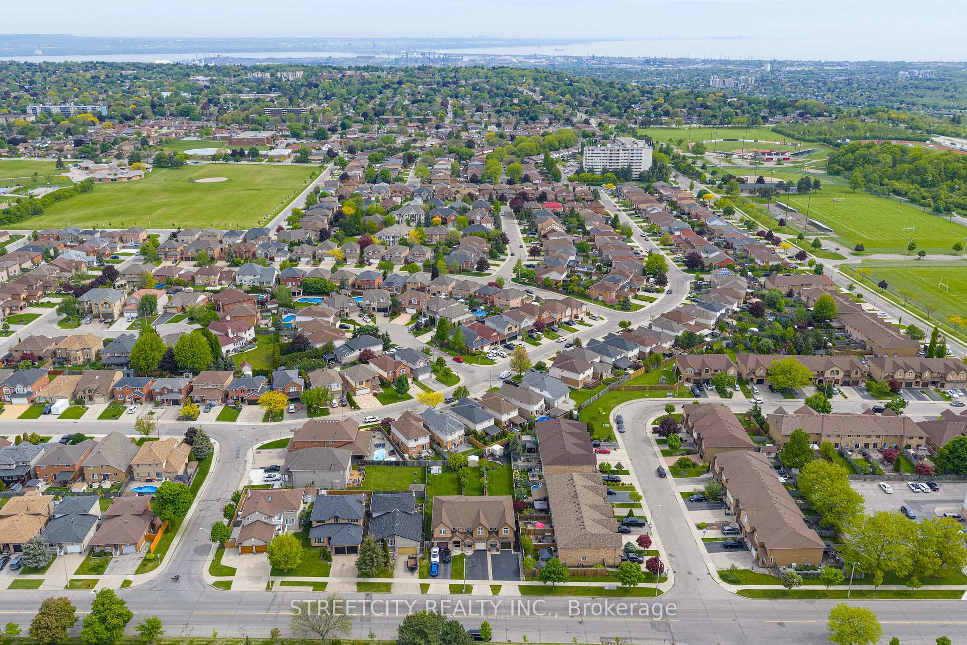 Photo 42 of 1315 Limeridge Road E, Hamilton, Lisgar — HOMEH