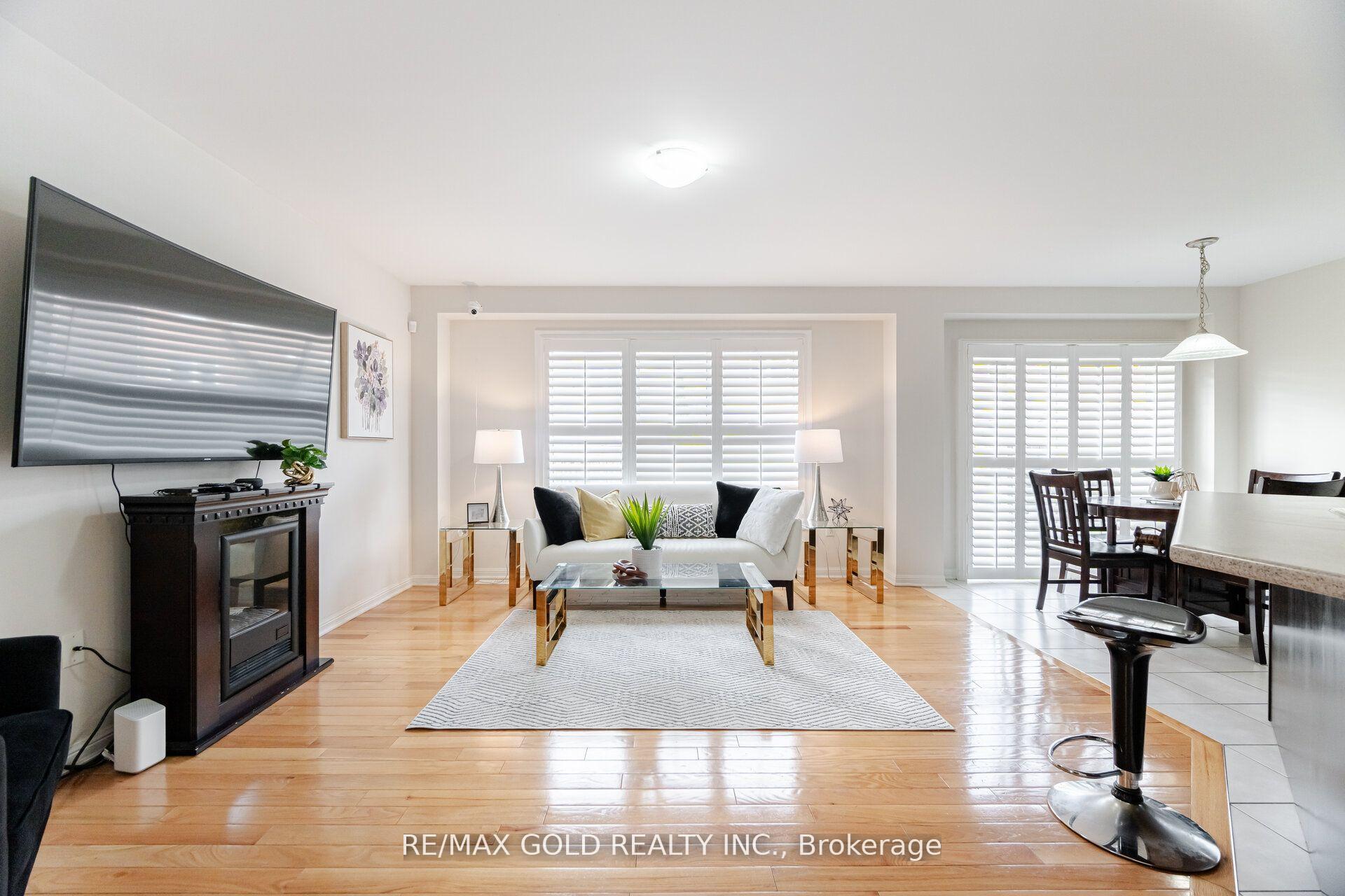 Photo 7 of 103 Commuter Drive, Brampton, Northwest Brampton — HOMEH