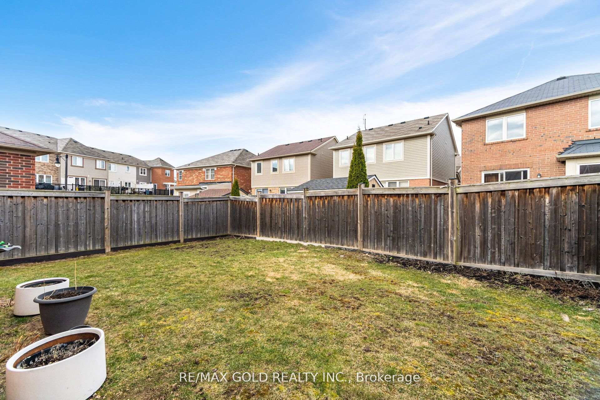 Photo 33 of 103 Commuter Drive, Brampton, Northwest Brampton — HOMEH