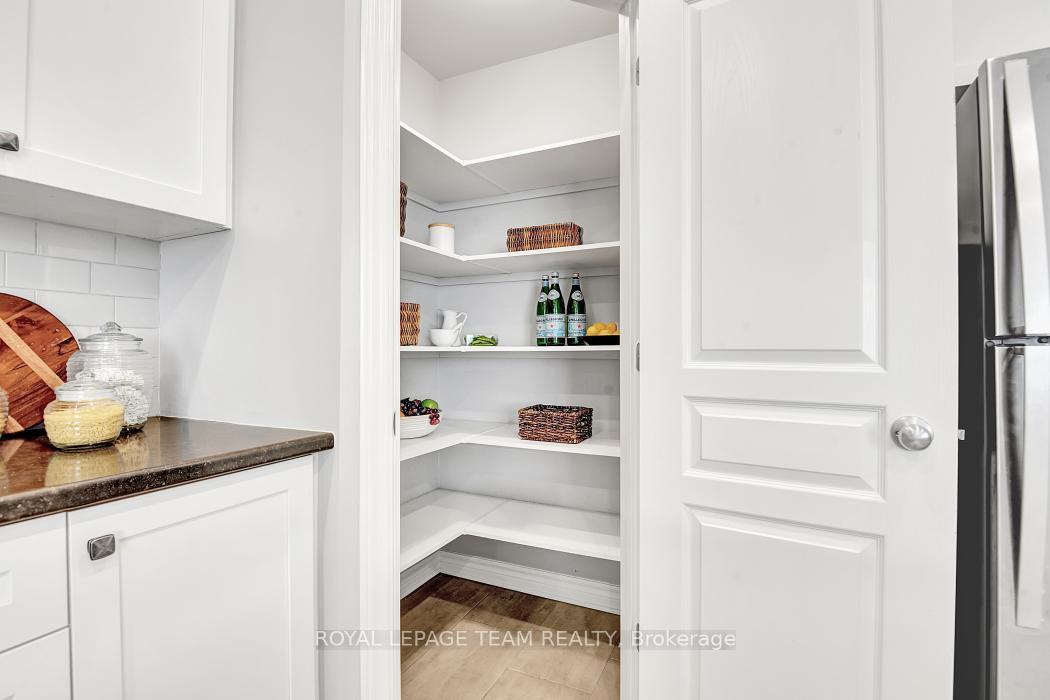 Photo 11 of 695 Parade Drive, Ottawa, Stittsville (South) — HOMEH