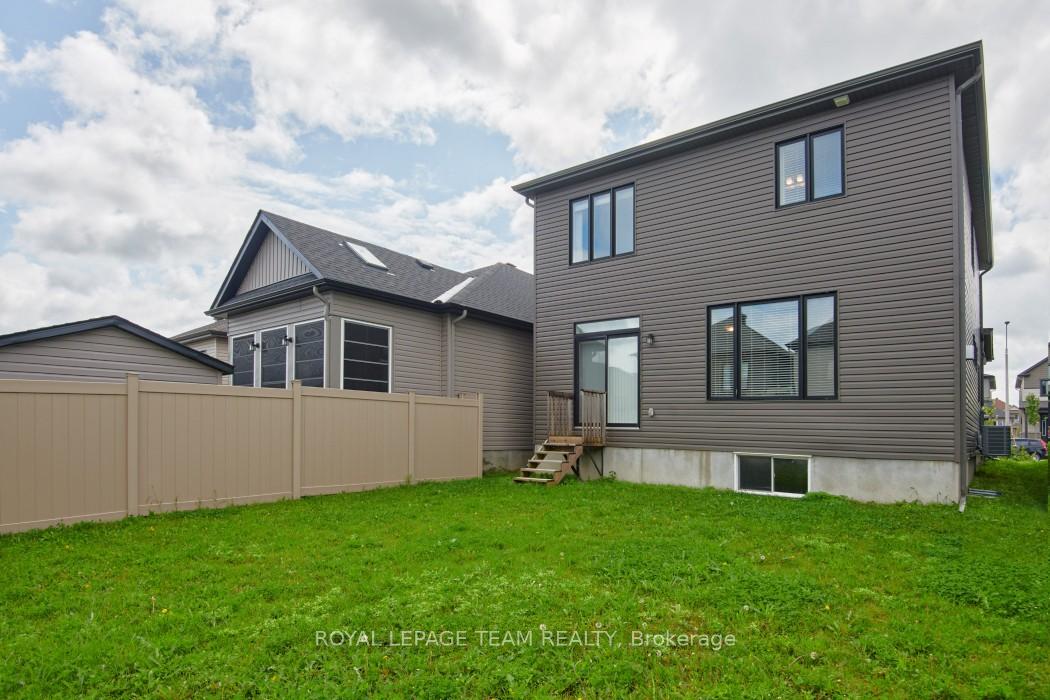 Photo 28 of 695 Parade Drive, Ottawa, Stittsville (South) — HOMEH