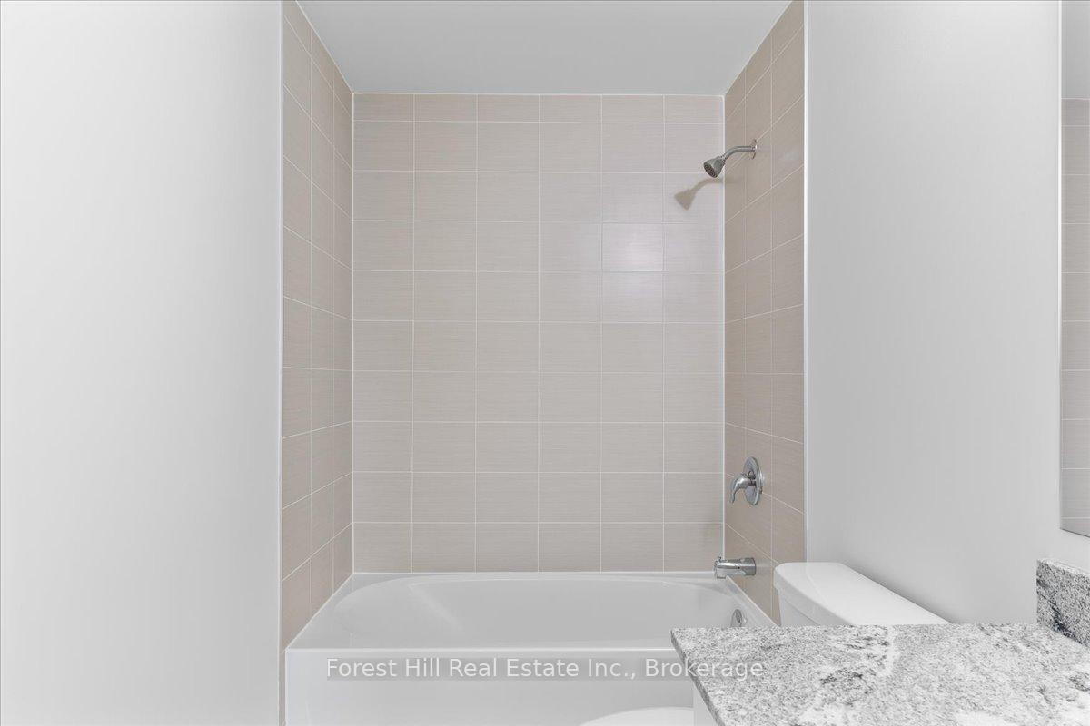 Photo 13 of Unit 302, 17 Spooner Crescent, Collingwood — HOMEH