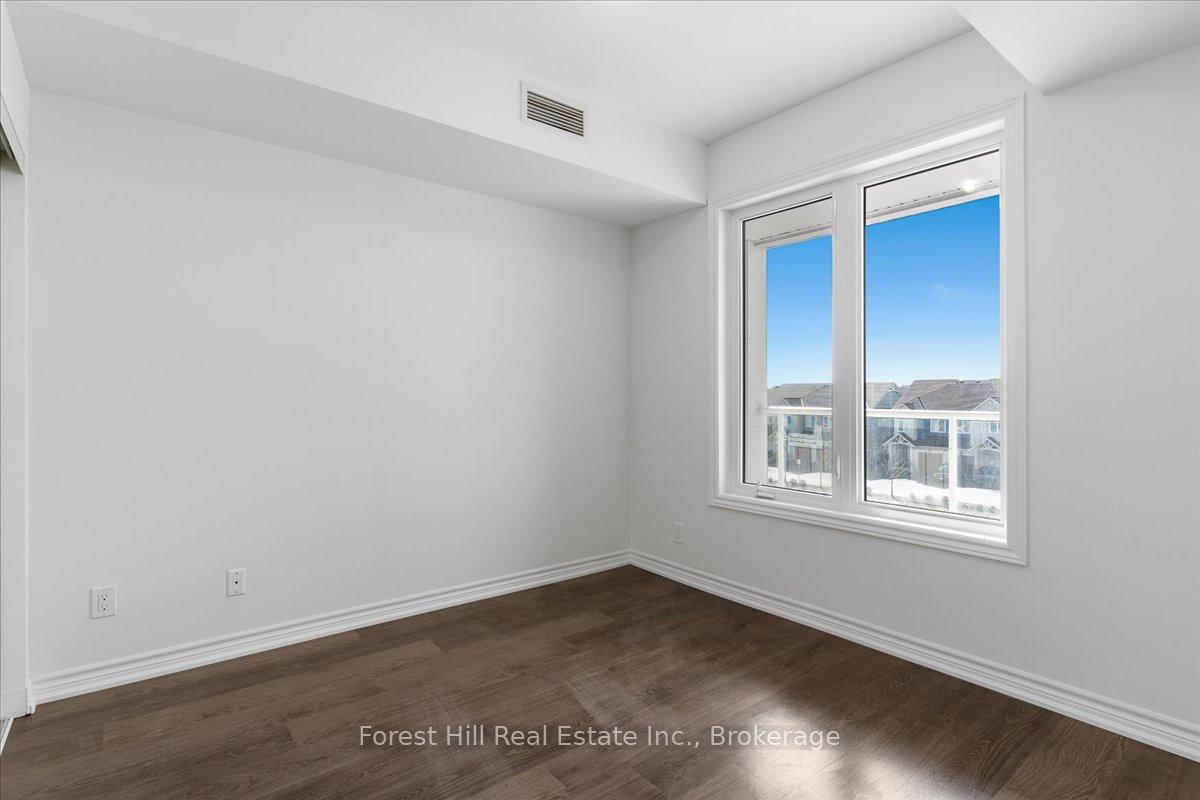 Photo 15 of Unit 302, 17 Spooner Crescent, Collingwood — HOMEH