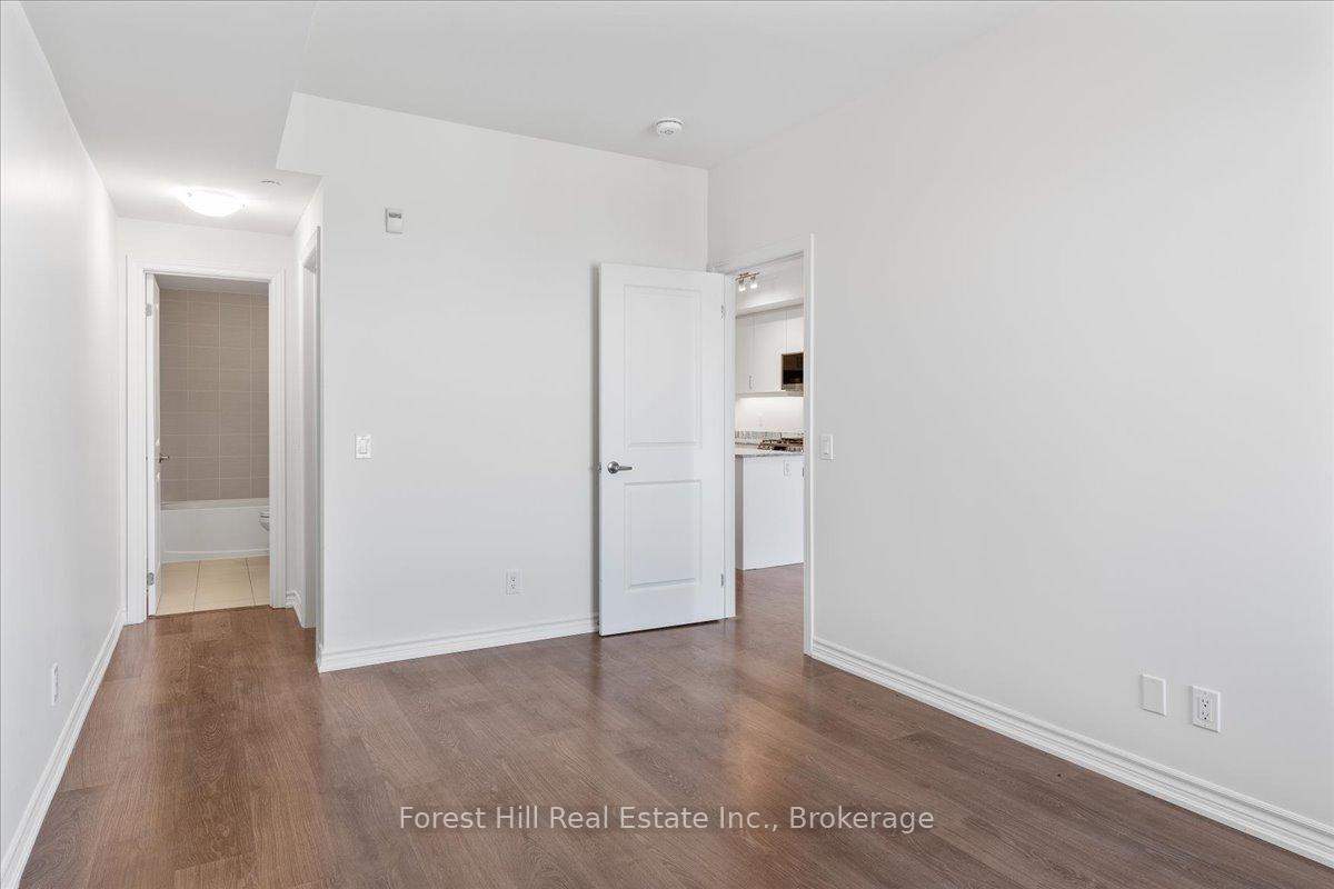 Photo 29 of Unit 302, 17 Spooner Crescent, Collingwood — HOMEH