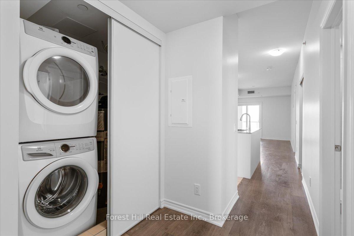 Photo 37 of Unit 302, 17 Spooner Crescent, Collingwood — HOMEH