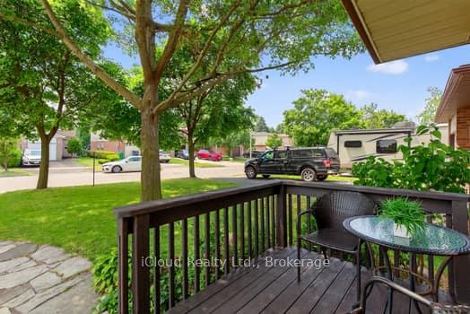 Photo 5 of 178 Martindale Crescent, Brampton, Brampton West — HOMEH