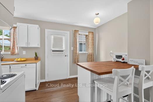 Photo 8 of 178 Martindale Crescent, Brampton, Brampton West — HOMEH