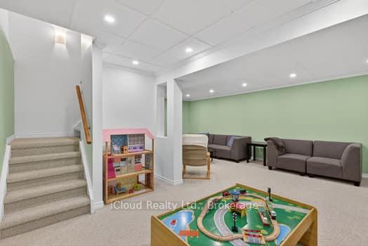 Photo 19 of 178 Martindale Crescent, Brampton, Brampton West — HOMEH
