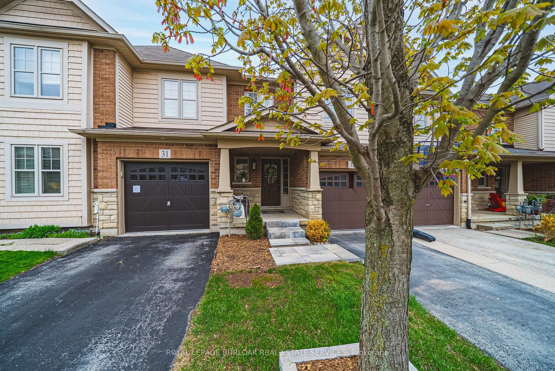 Photo 2 of Unit 32, 10 Pumpkin Pass, Hamilton, Binbrook — HOMEH