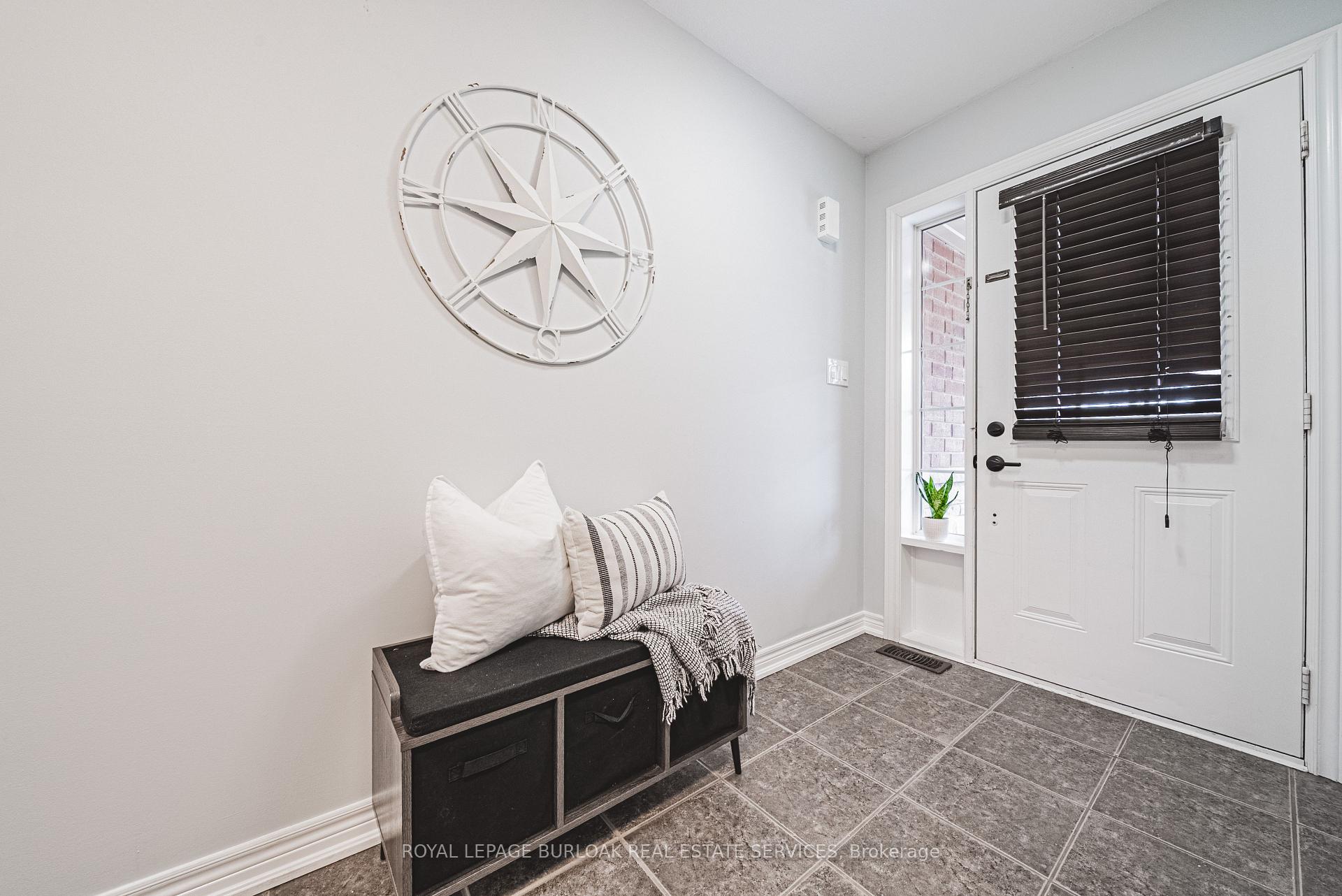 Photo 5 of Unit 32, 10 Pumpkin Pass, Hamilton, Binbrook — HOMEH