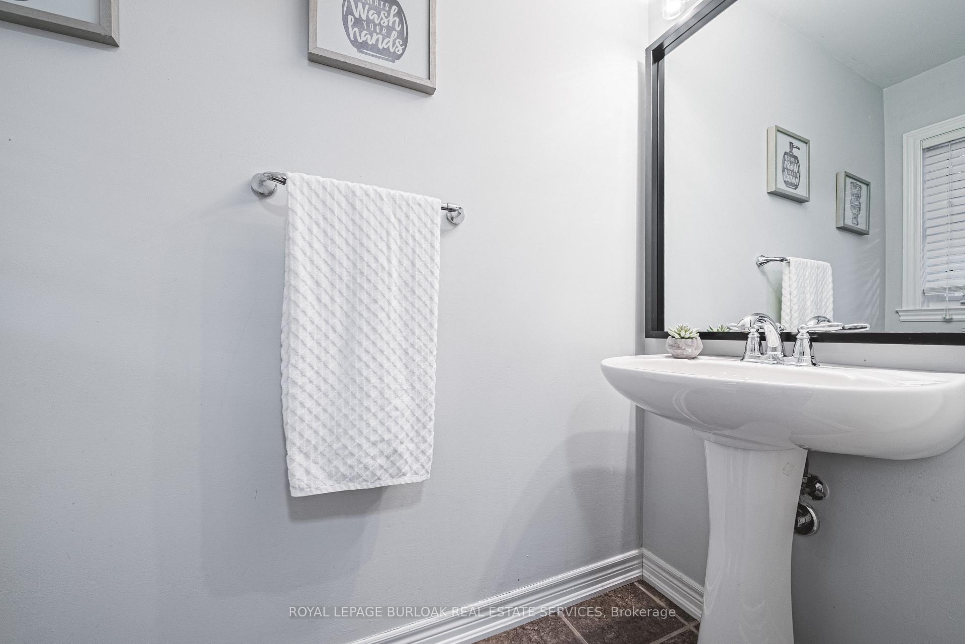 Photo 14 of Unit 32, 10 Pumpkin Pass, Hamilton, Binbrook — HOMEH