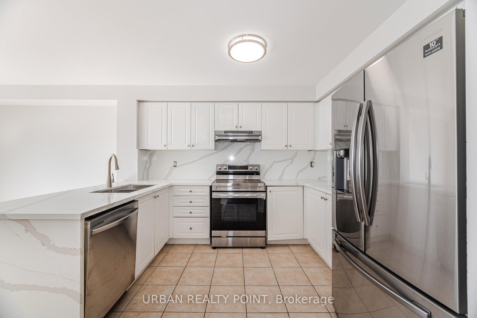 Photo 17 of 50 Silver Egret Road, Brampton, Fletcher's Meadow — HOMEH
