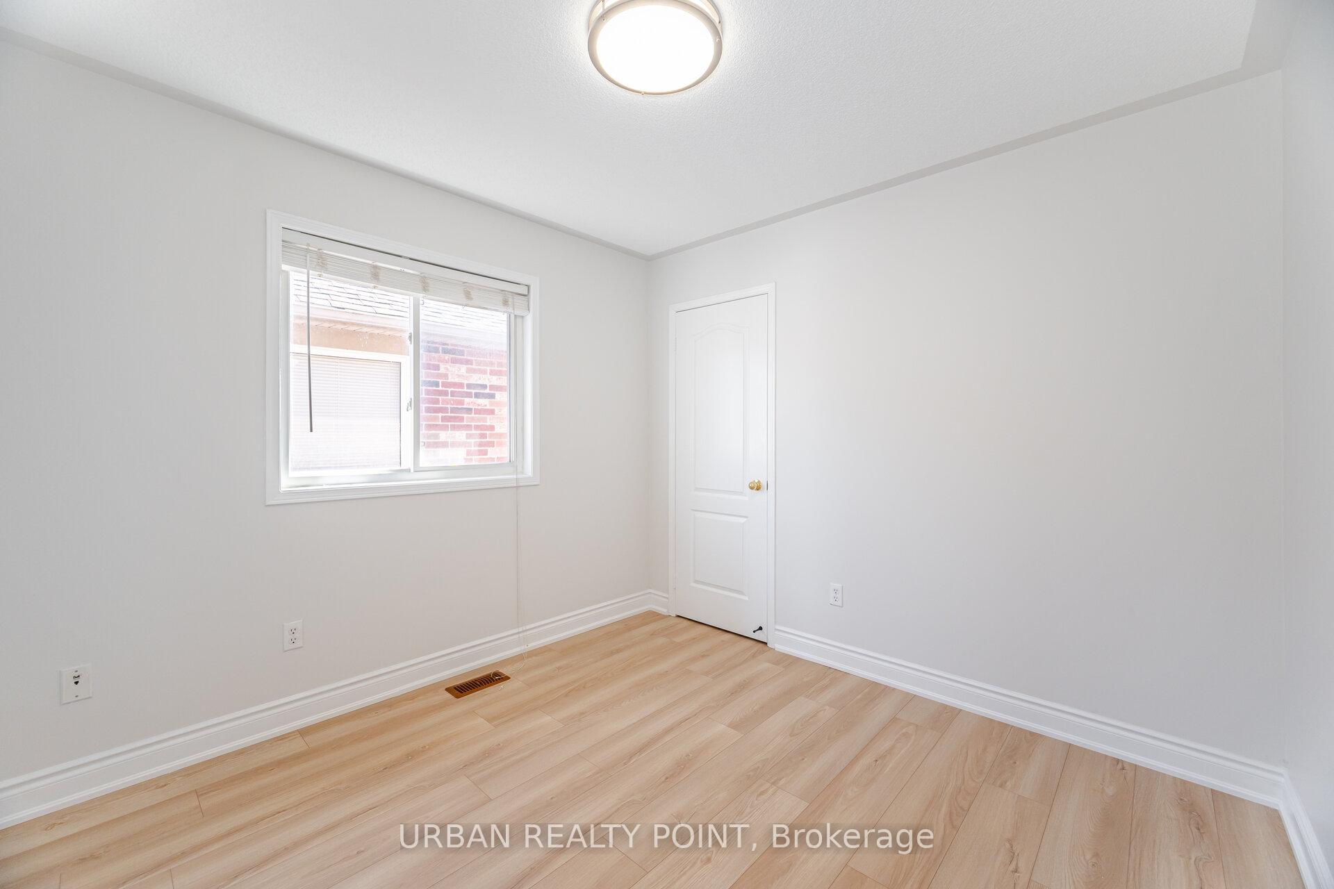 Photo 37 of 50 Silver Egret Road, Brampton, Fletcher's Meadow — HOMEH