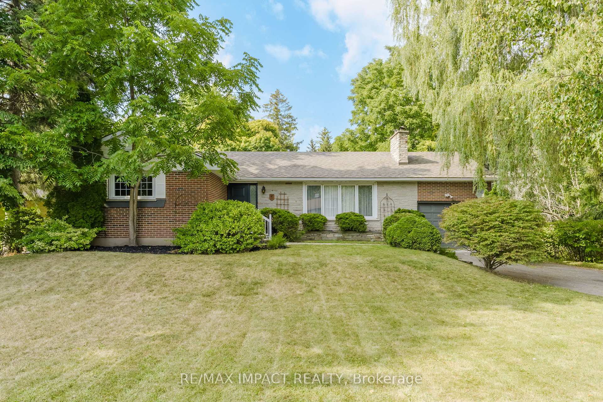 Front of 5 Acadia Drive
