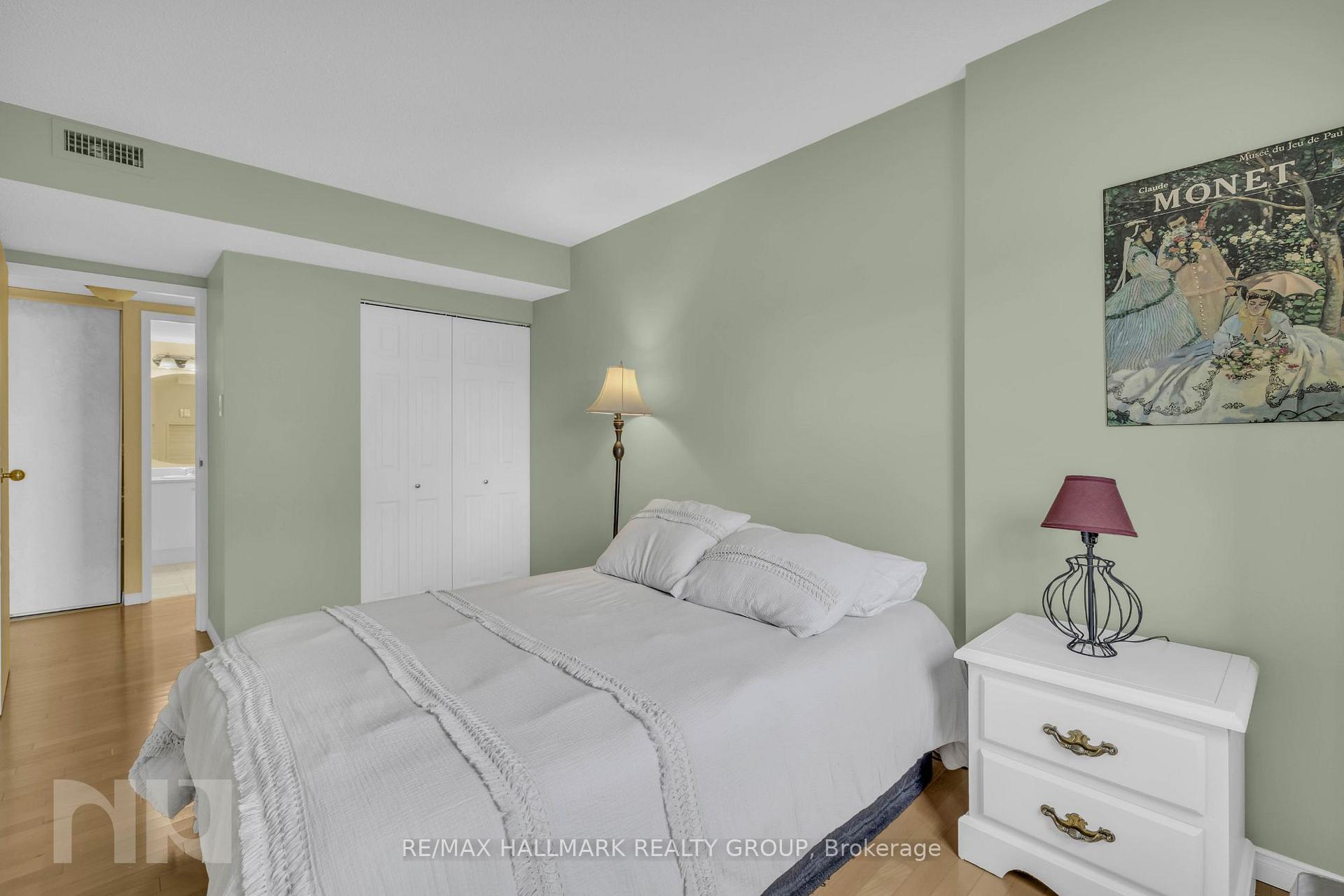 Photo 43 of Unit 605, 200 Lafontaine Avenue, Ottawa, Vanier — HOMEH