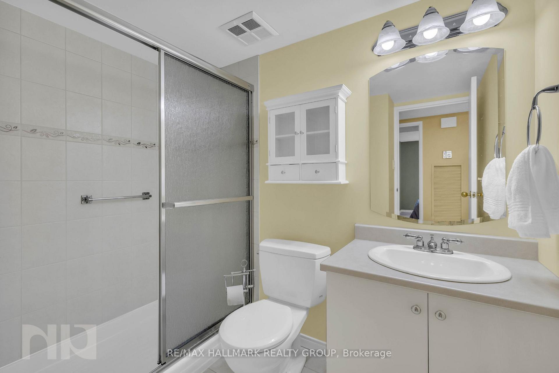 Photo 44 of Unit 605, 200 Lafontaine Avenue, Ottawa, Vanier — HOMEH