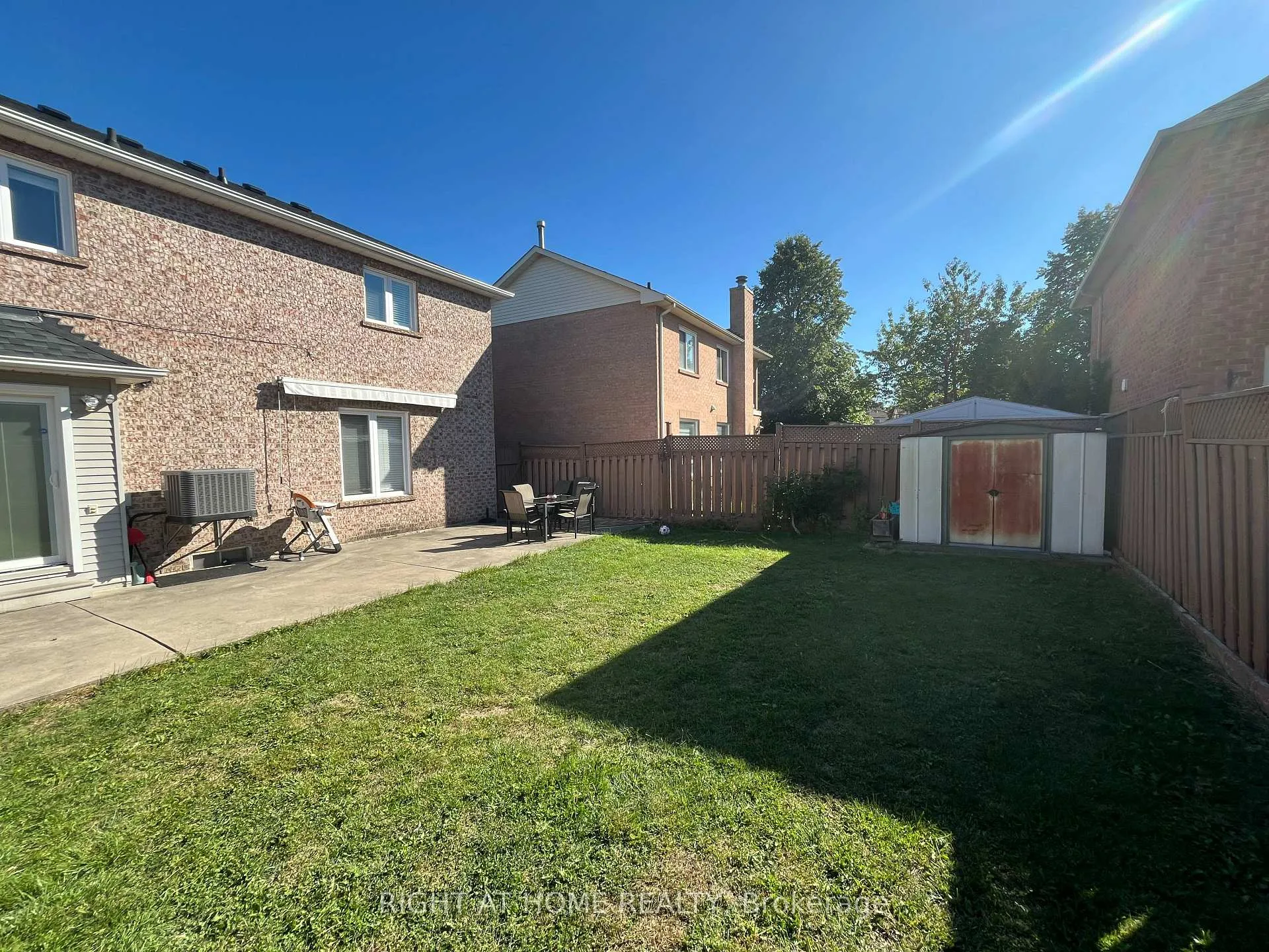 Photo 10 of 34 Drinkwater Road N, Brampton, Fletcher's West — HOMEH
