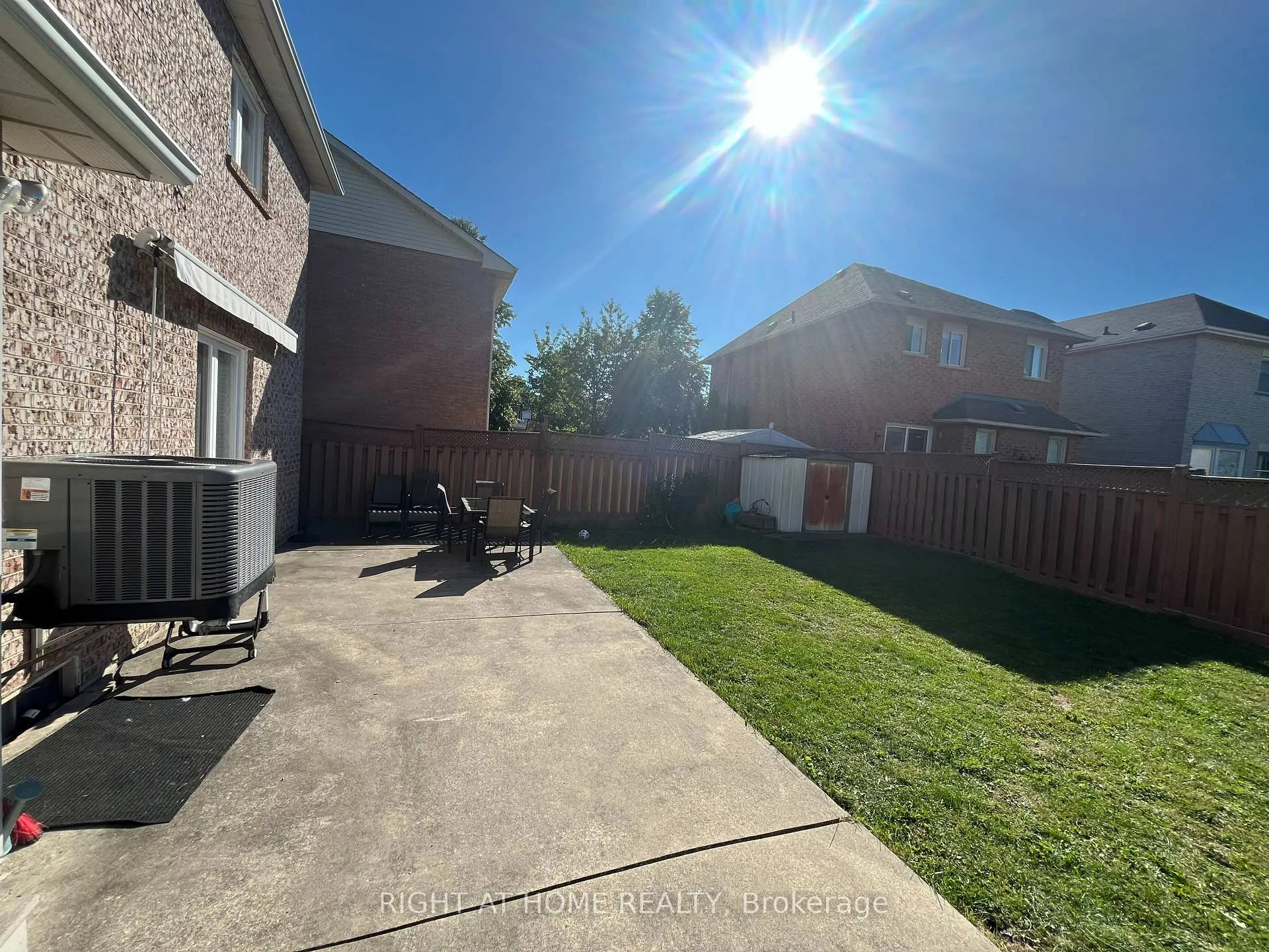 Photo 14 of 34 Drinkwater Road N, Brampton, Fletcher's West — HOMEH