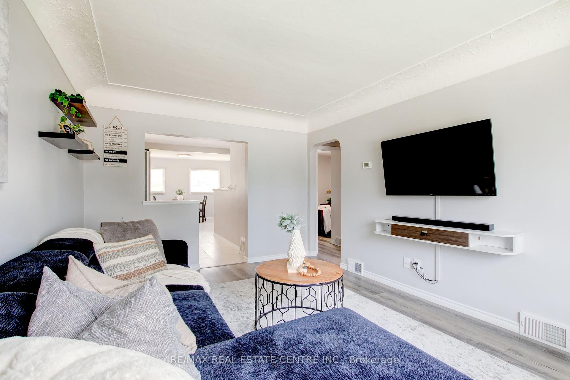 Photo 11 of 182 Glennie Avenue, Hamilton, Normanhurst — HOMEH