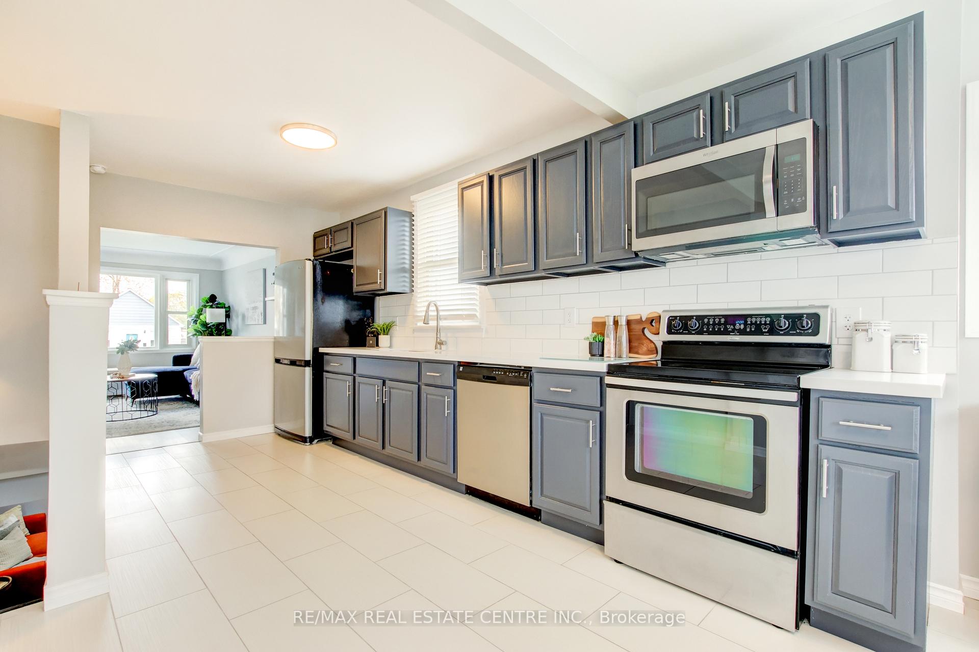Photo 12 of 182 Glennie Avenue, Hamilton, Normanhurst — HOMEH