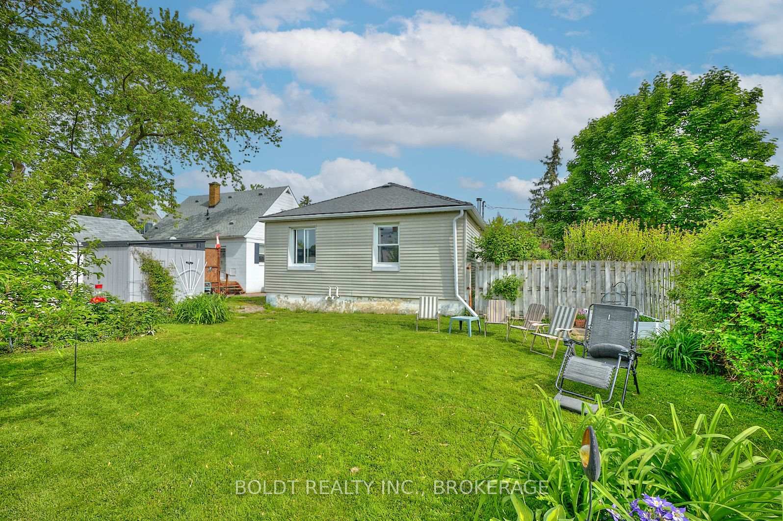 Photo 22 of 33 Argyle Crescent, St. Catharines, E. Chester — HOMEH