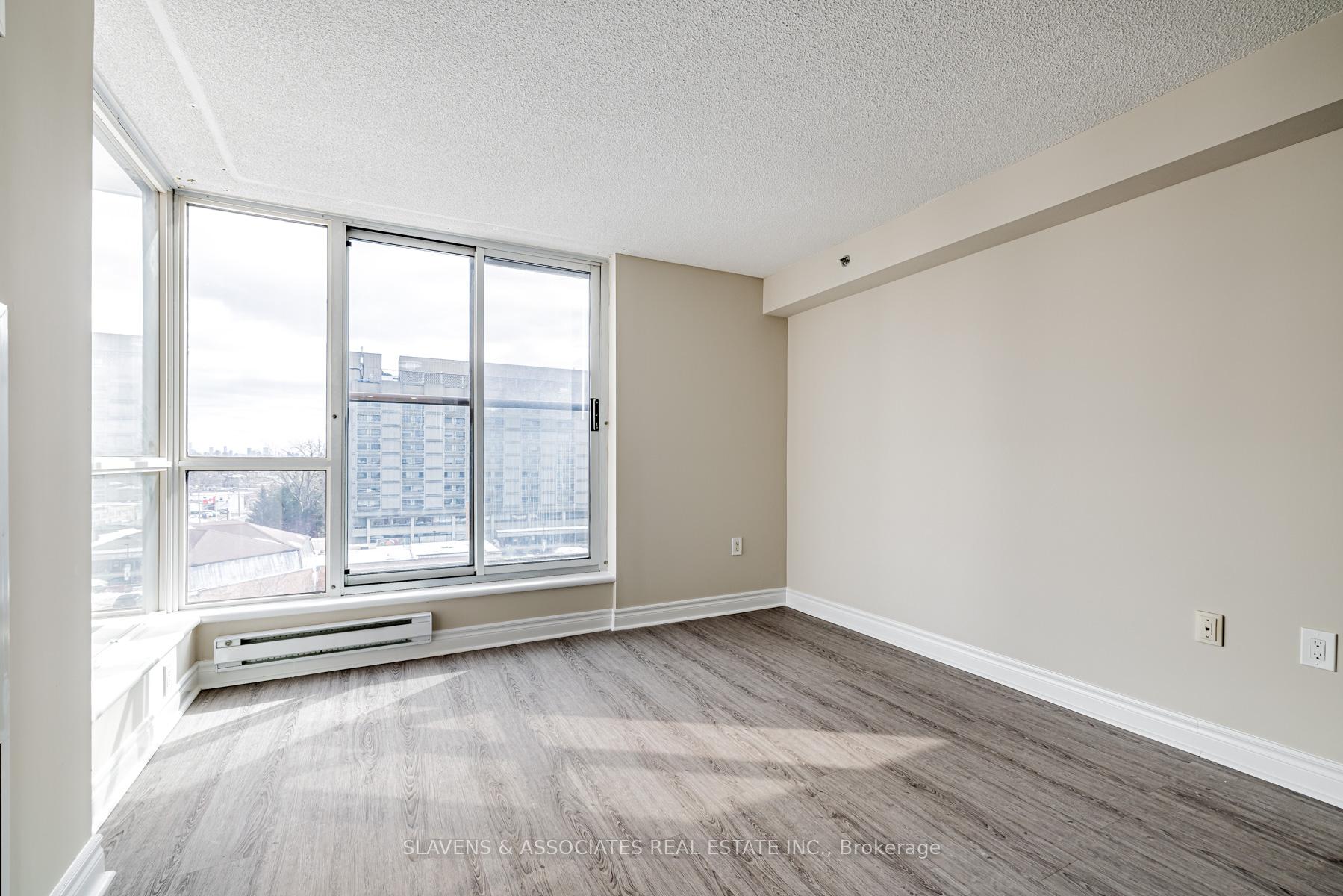 Photo 13 of Unit 402, 2 Neptune Drive, Toronto, Englemount-Lawrence — HOMEH