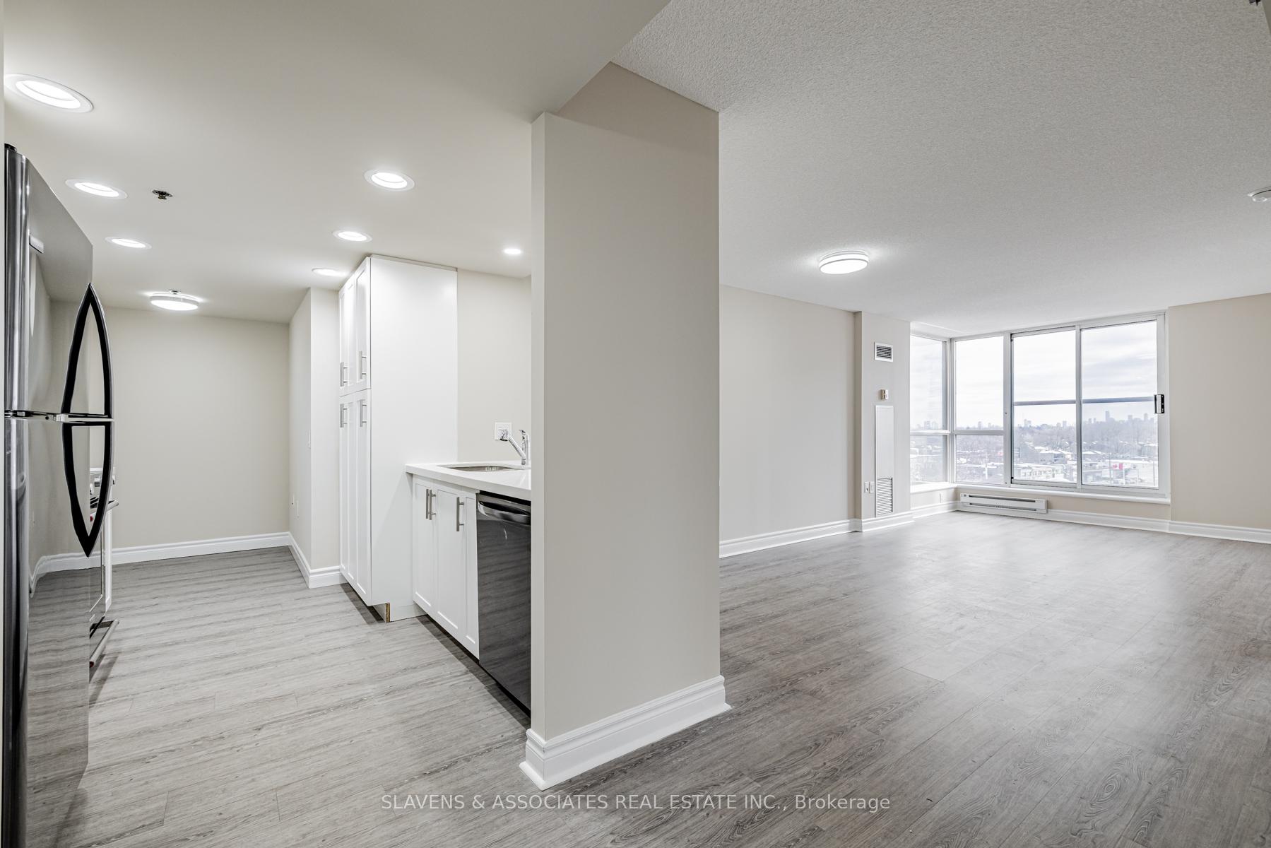 Photo 23 of Unit 402, 2 Neptune Drive, Toronto, Englemount-Lawrence — HOMEH