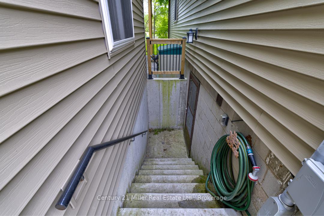 Photo 37 of 93 #8 Highway, Hamilton, Greensville — HOMEH